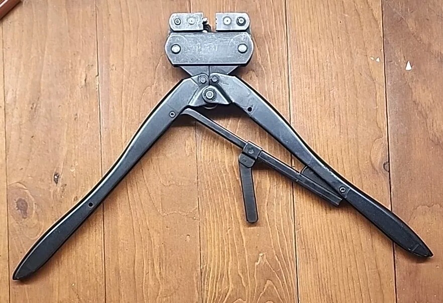 AMP 69667 - K HAND RATCHET CRIMPER CRIMPING TOOL