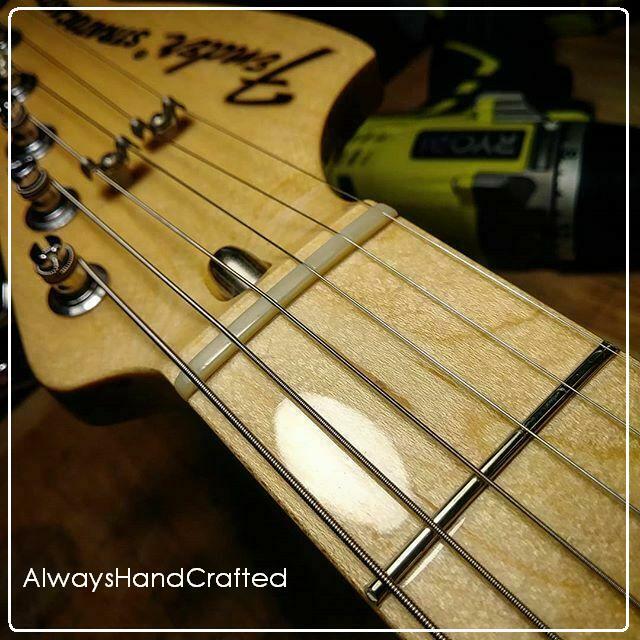 AlwaysHandCrafted UNBLEACHED BONE NUT made for FENDER Guitar - Flat Bottom