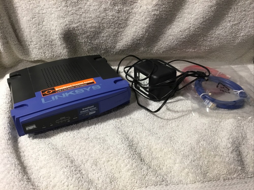 LINKSYS-(BEFSX41)-EtherFast Cable/DSL Firewall Router-4-Port Switch/VPN W/ Cable