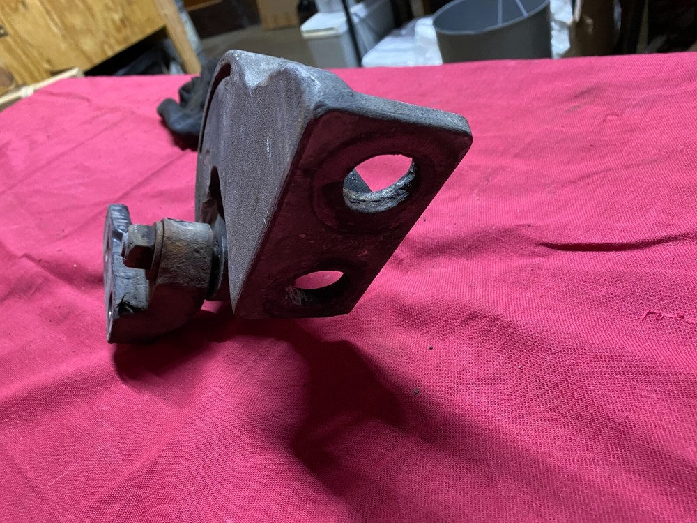 PETERBILT HOOD HINGE 13-04708L