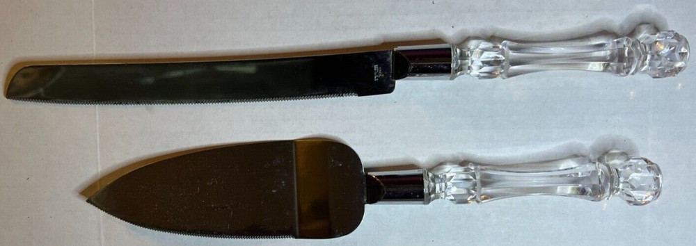 Wedding 2 Pc Hostess Set - Stainless Steel, Diamond Cut Acrylic Handles