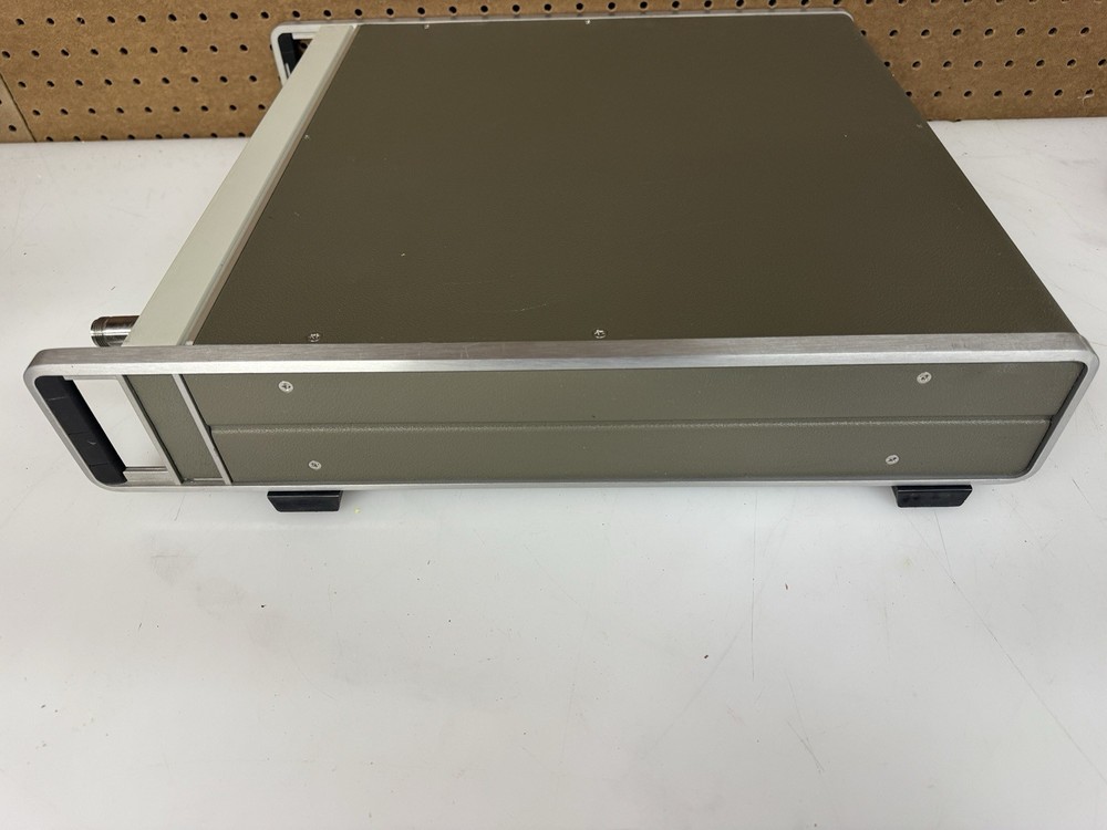 HP Hewlett Packard 8444A Tracking Generator .5-1300MHz