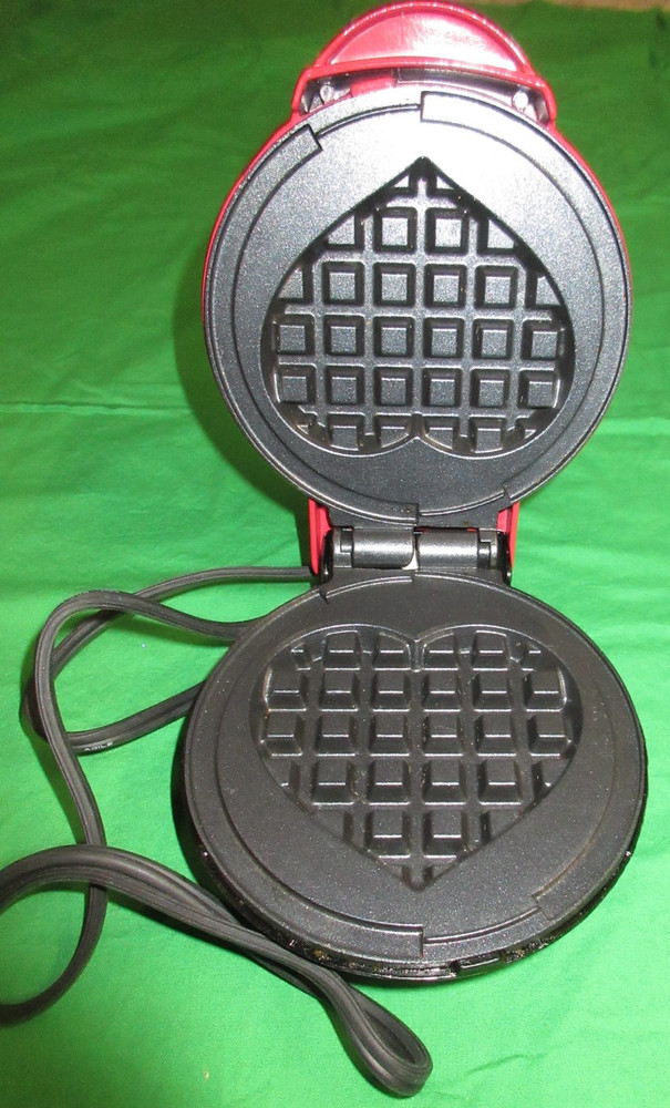 Heart-Shaped Mini Waffle Maker for Quick Breakfasts & Snacks, Easy Clean