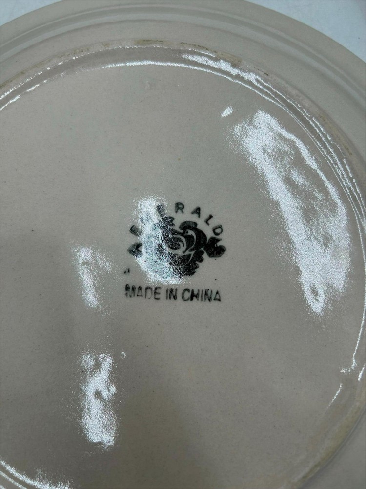 4) EMERALD DINNER PLATES MADE IN CHINA STONEWARE