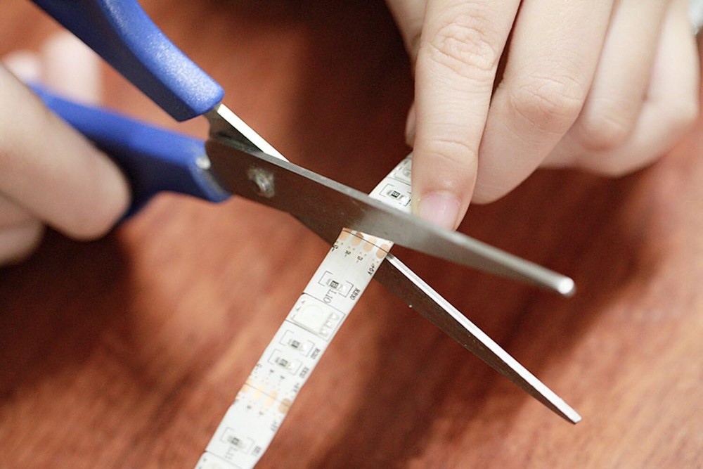 Multicolor LED Strip Lights with Remote Control Waterproof DIY Decor 2m