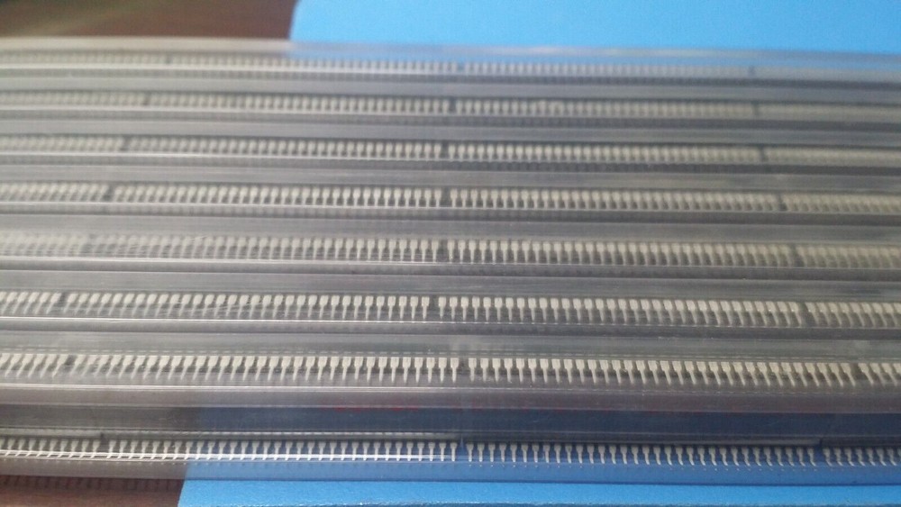 (1 PC) TMP91C640N TOSHIBA Microcontroller 8-Bit MROM CMOS PDIP64