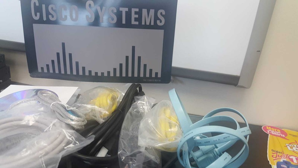 New arrival Advanced Cisco CCNA V3 and CCNP home lab kit