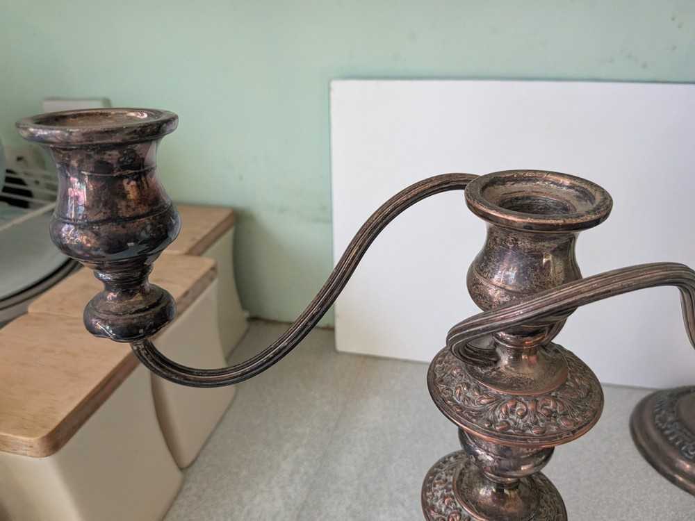 COLLECTION ANTIQUE SILVER PLATED ON COPPER CANDLESTICKS / CANDELABRA