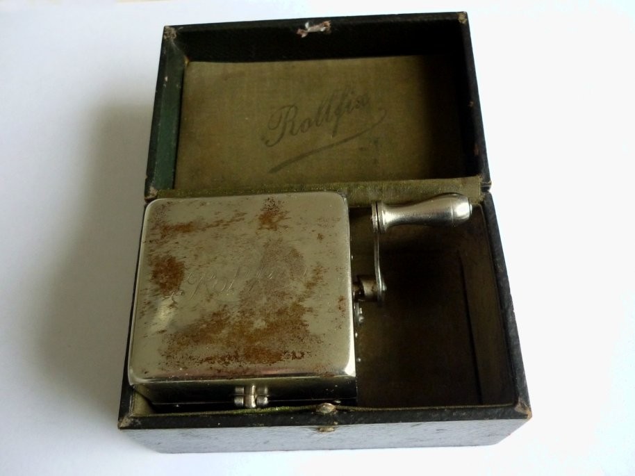 Antique German ROLLFIX Four Rollers Razor Blade Sharpener With Box 1920's