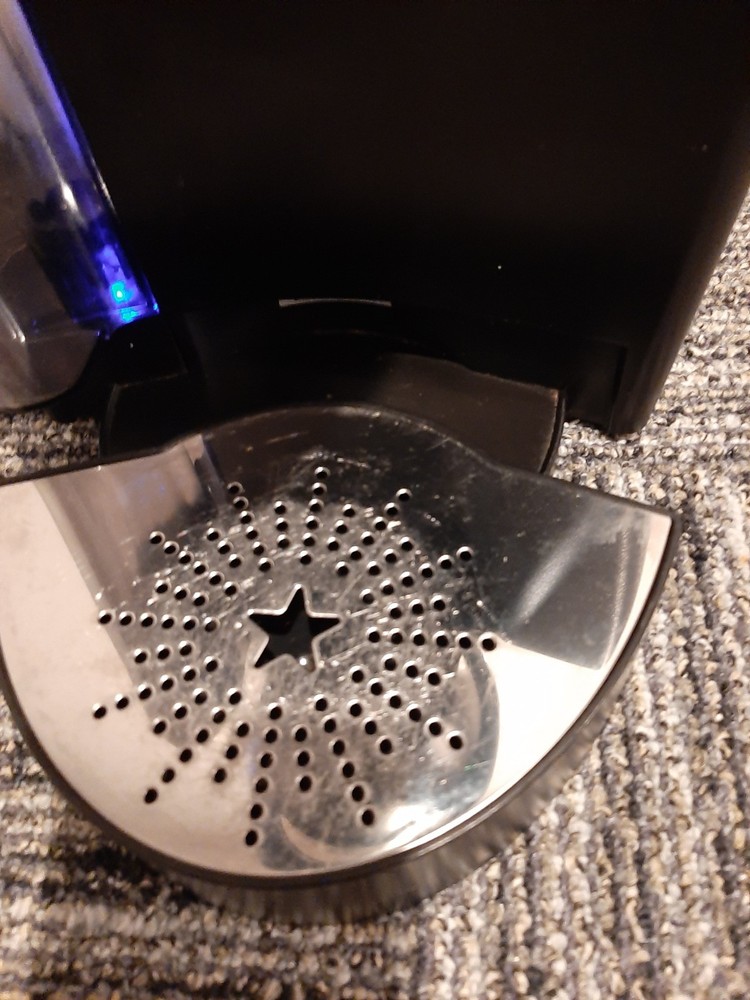 keurig b60 coffee maker Black And Silver Coffee Pod Maker