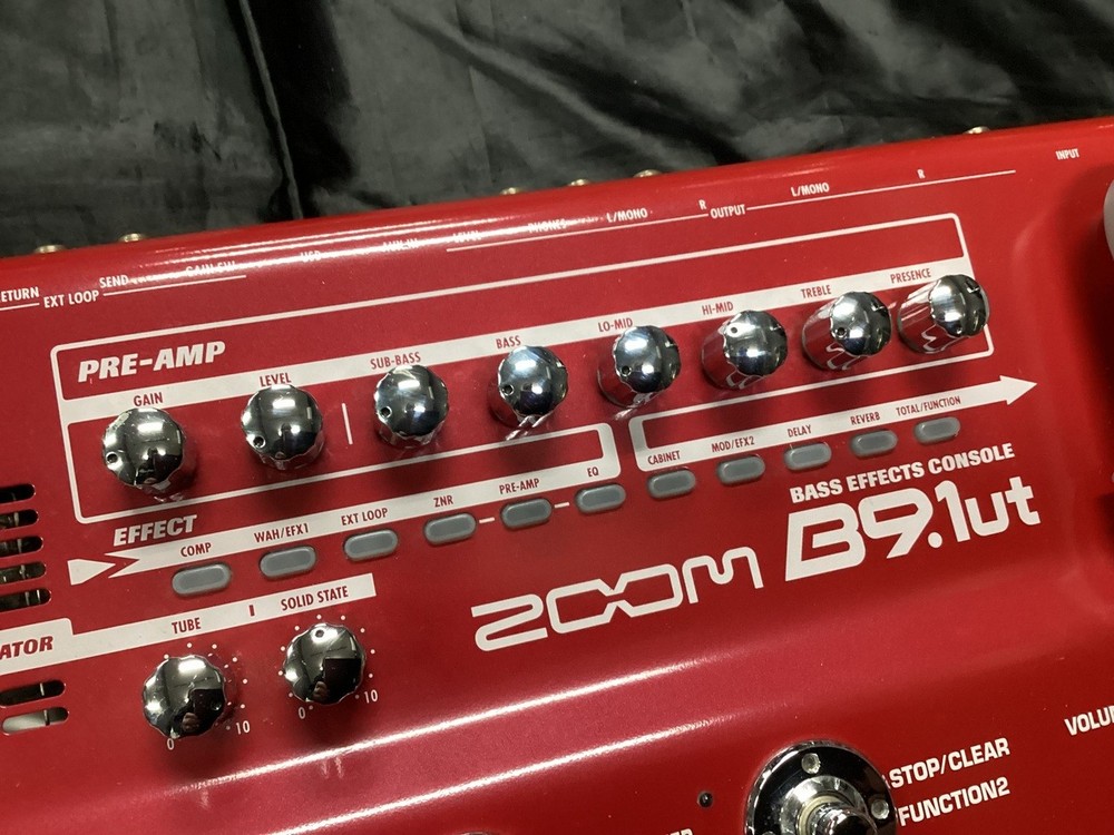 Zoom B9.1ut Multi-Effects Guitar Pedal Used