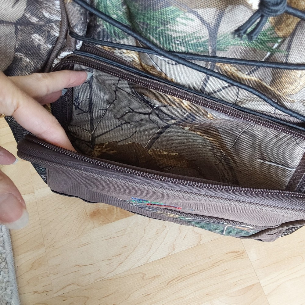 Real Tree pattern Backpack Pocket Camo/brown handle wipeable inside hiking READ