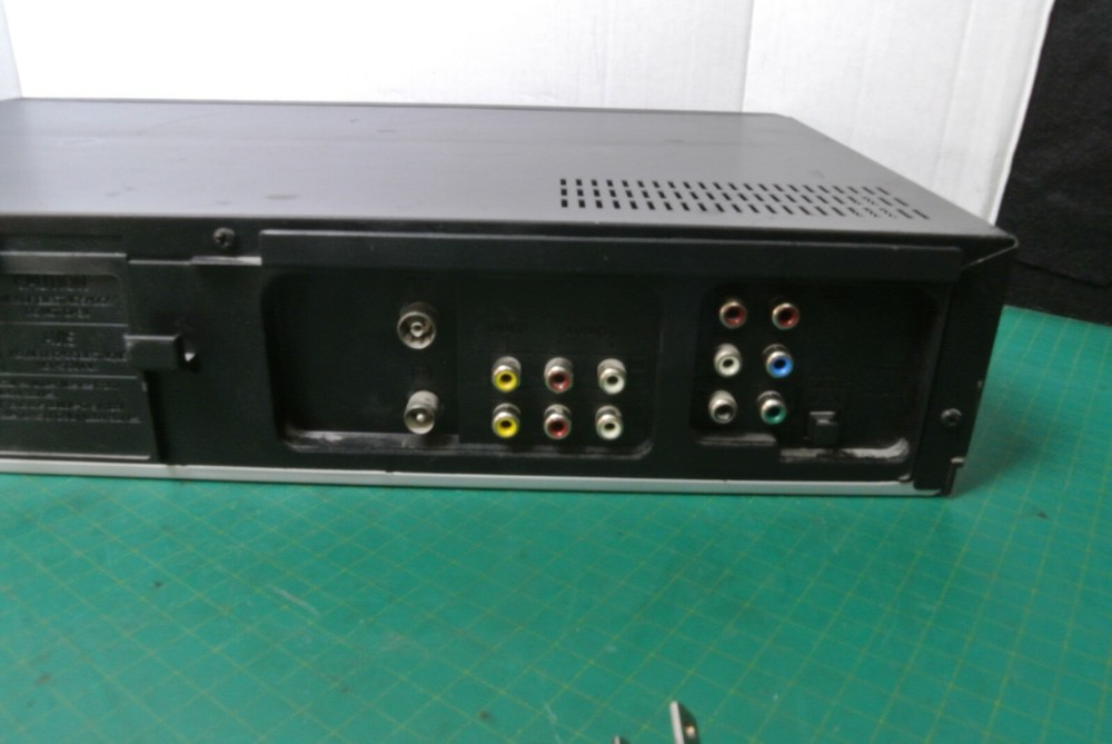 Samsung DVD-V6800 VHS VCR  Tested Working NO REMOTE