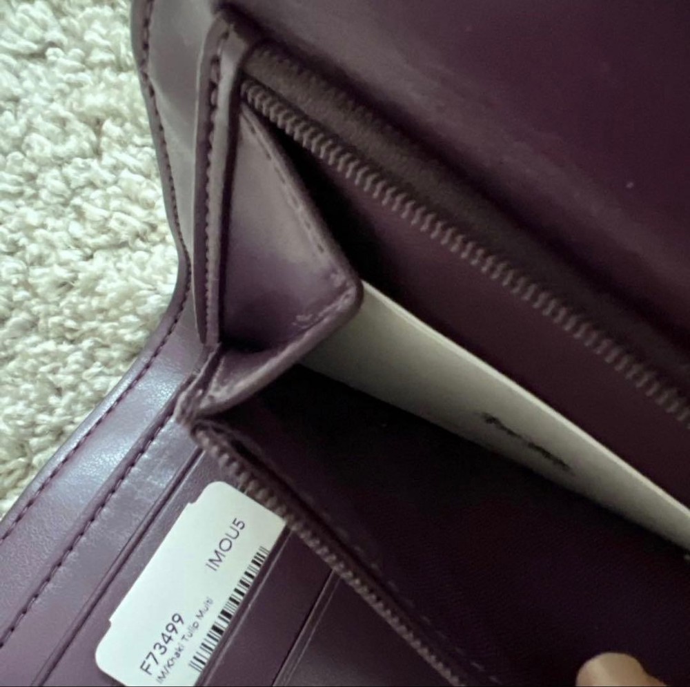 Sale New COACH Tri-Fold Wallet