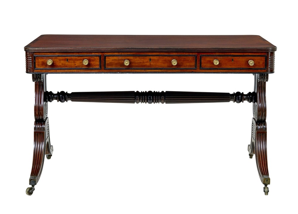 19TH CENTURY WILLIAM IV MAHOGANY LIBRARY DESK