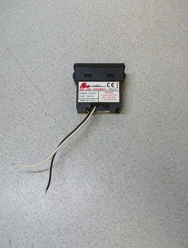 Red Lion Controls CUB3L000 Miniature Electronic Counter