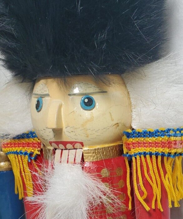 Kurt Adler Hollywood Nutcrackers Two with Boxes 10"