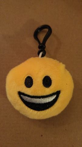 挑选您最喜欢的 Emoji Smiley 钥匙扣/背包夹-