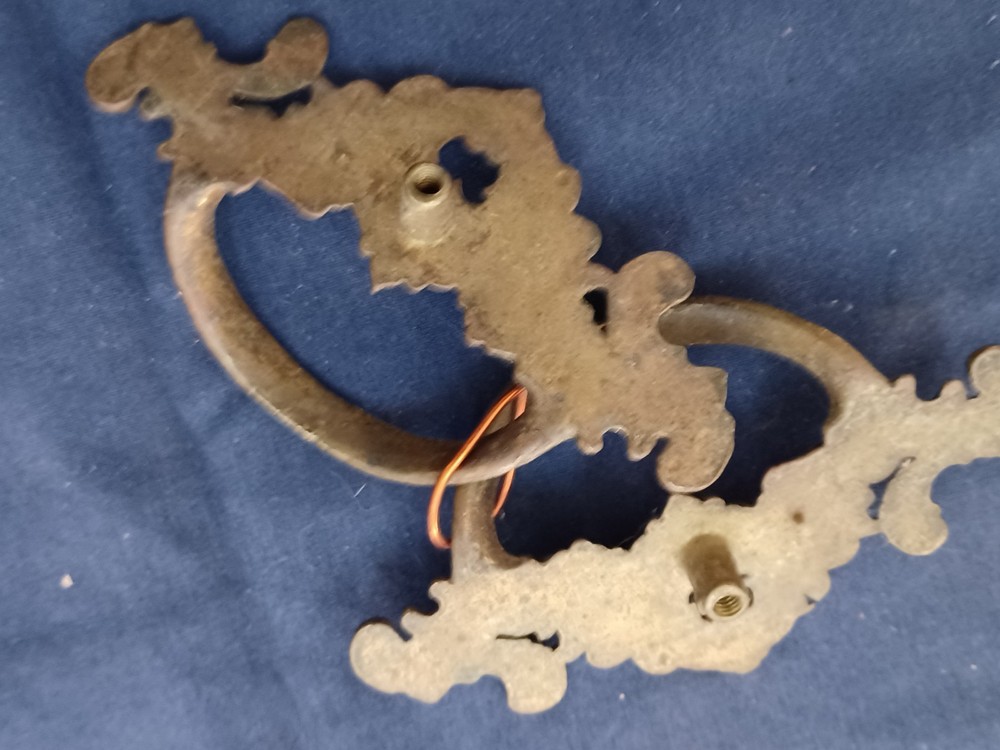 2 ANTIQUE BRASS DRAWER PULLS HARDWARE LOT #111