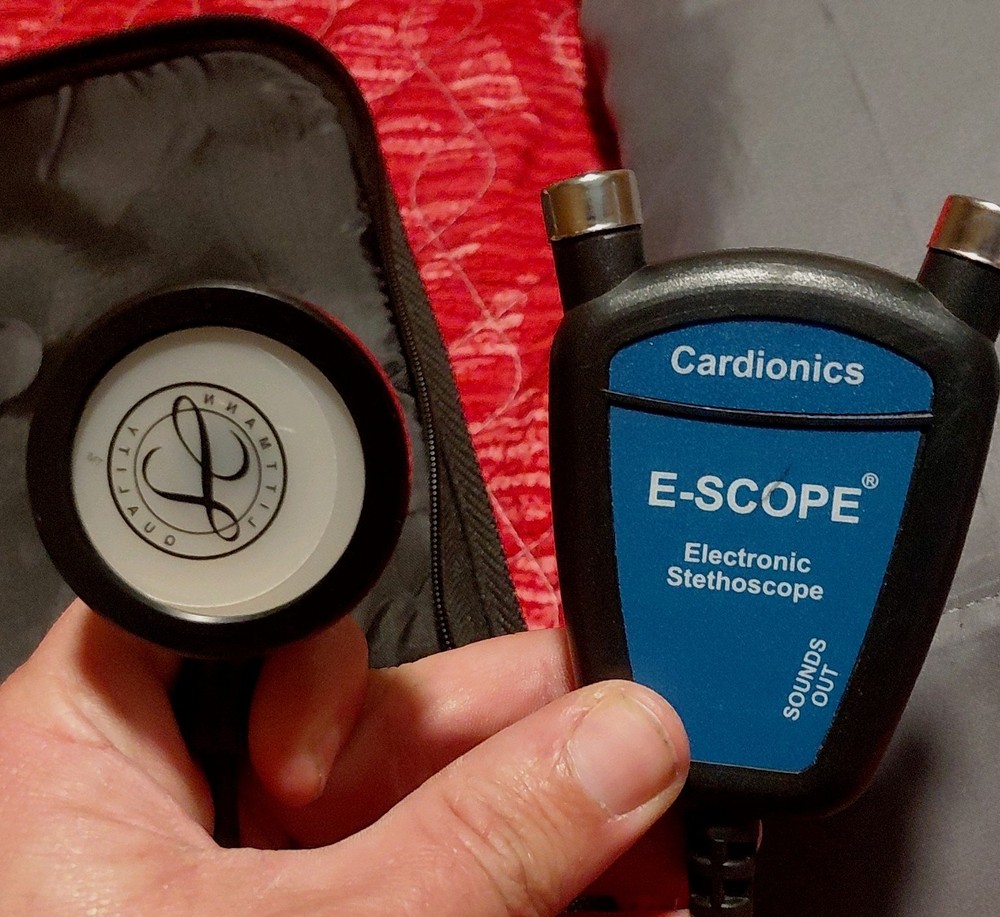 Cardionics E-Scope Electronic Stethoscope 718-7710 with Accessories and Case