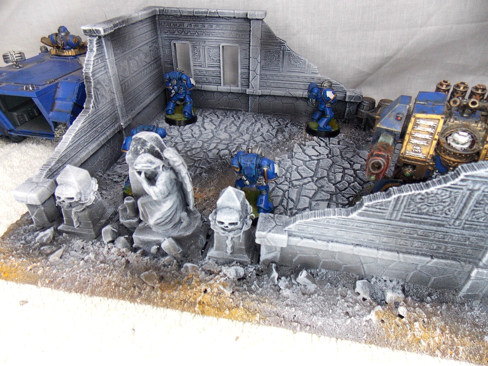 WARGAMING TERRAIN PAINTED BUILDING