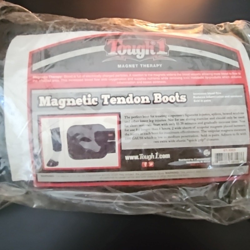 Tough 1 Magnetic Tendon Boots