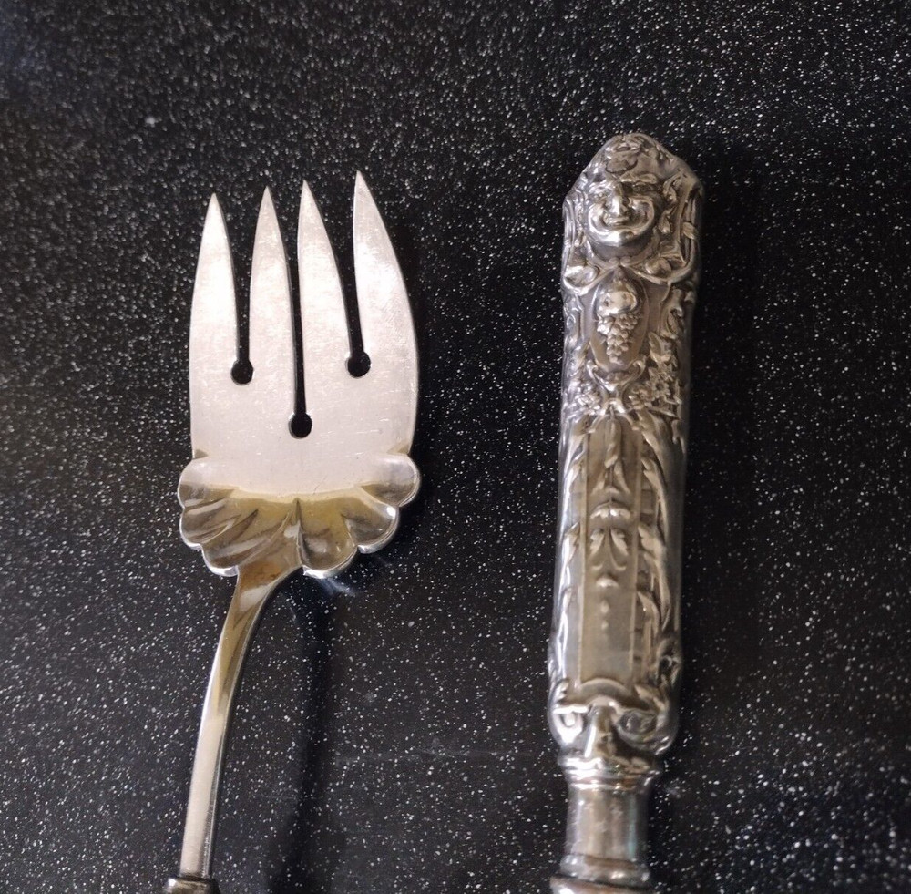ANTIQUE  REED & BARTON SILVER RENAISSANCE DEVIL  FISH SERVING SET FORK  BACCHUS