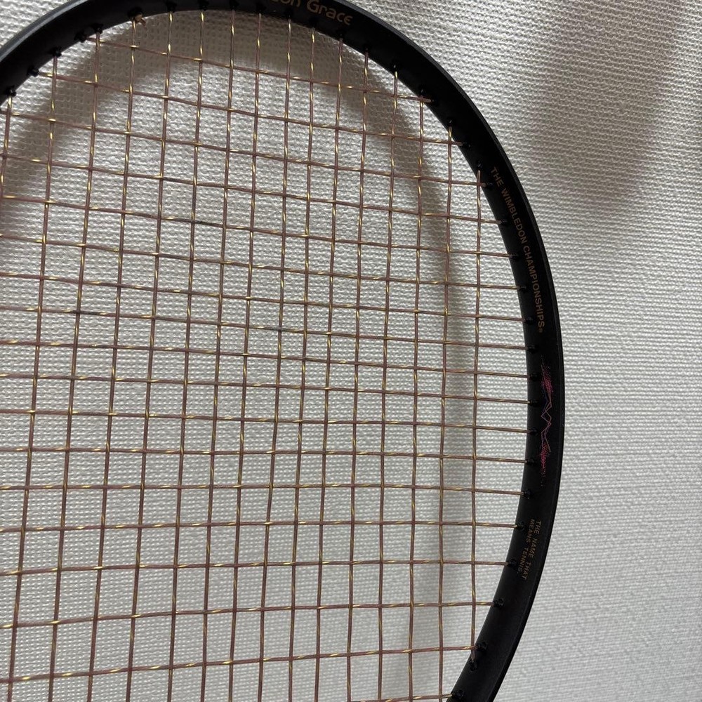 Wimbledon Grate tennis racket black