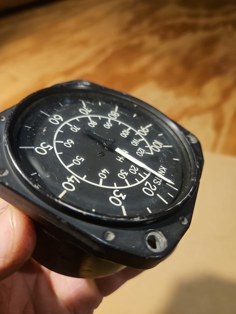 United Instruments Airspeed Indicator Part No. 8000