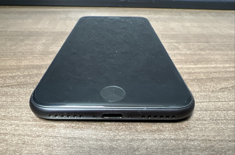 iPhone 8 - 64 GB - Space Gray (Unlocked)