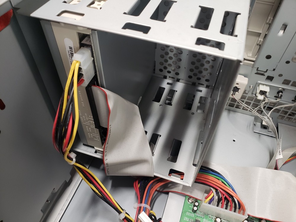 Avaya S3210 Message Server INTEL CELERON 2.00GHz