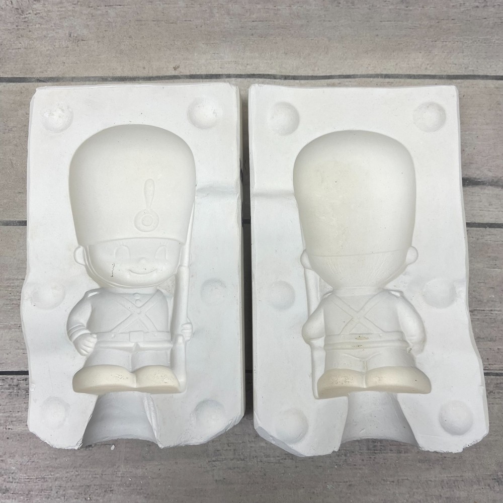 Boyer Ceramic Casting Mold Drummer Boy Royal Guard #62