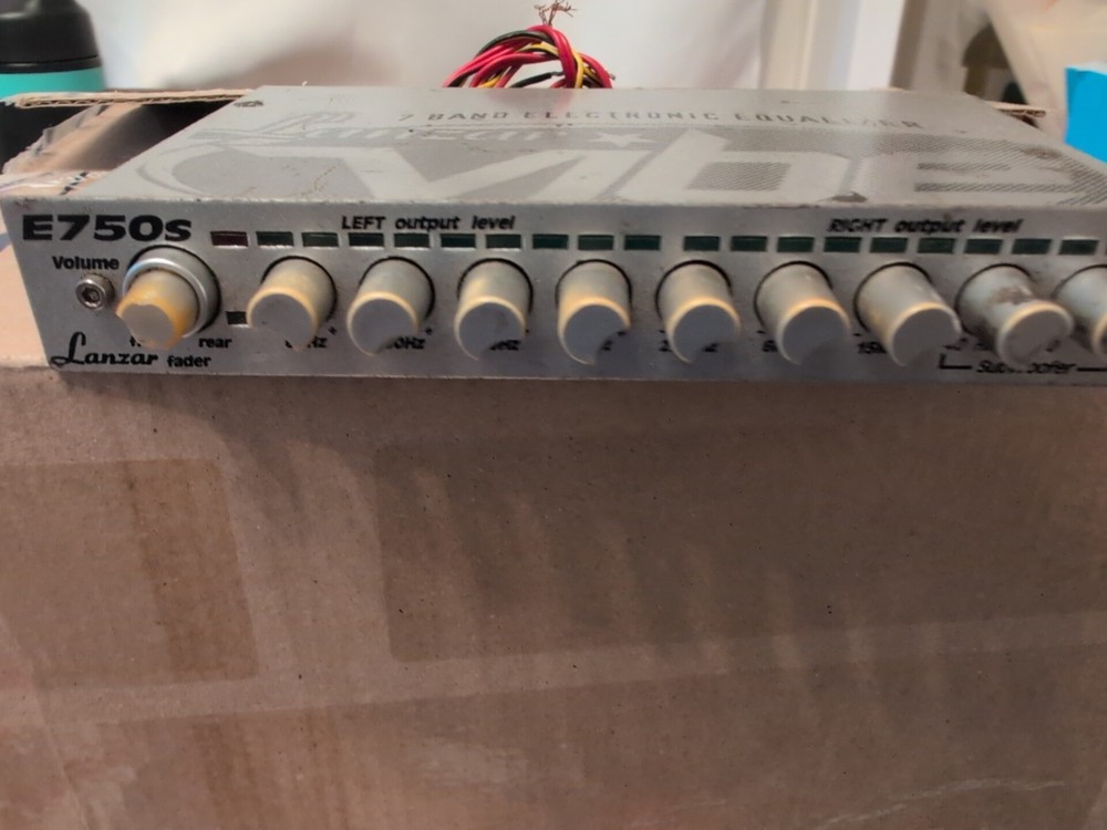 Lanzar E750s Graphic Equalizer