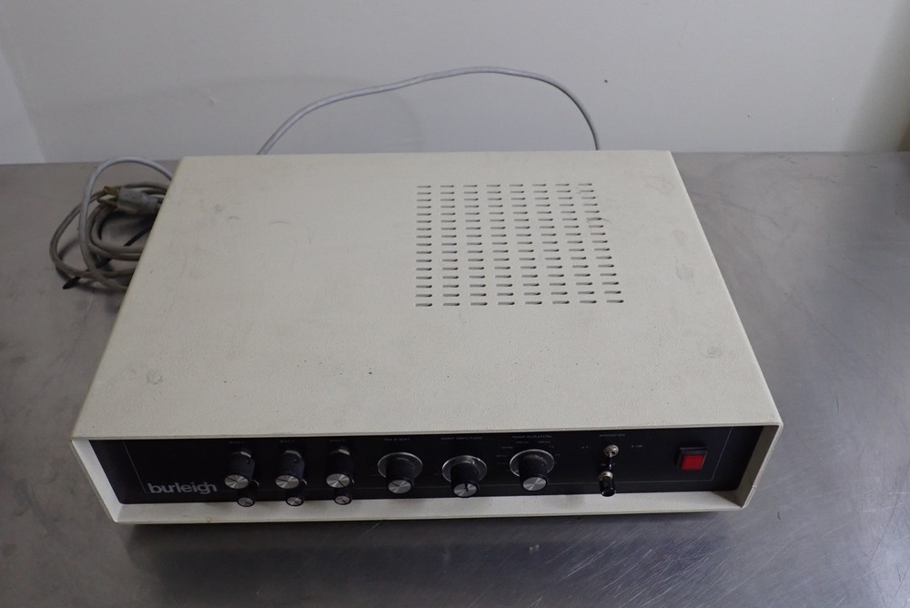 Burleigh RC-43 Programmable Ramp Generator