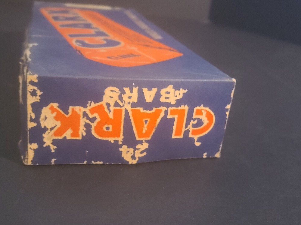 Vintage Clark Candy Bar Box 24 Count. (TOP ONLY)