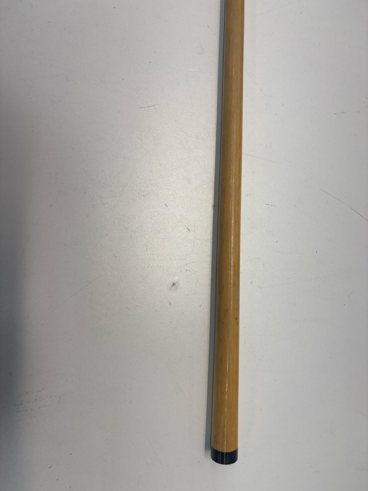 PRE-OWNED PLAYBOY POOL CUE (P23009101)