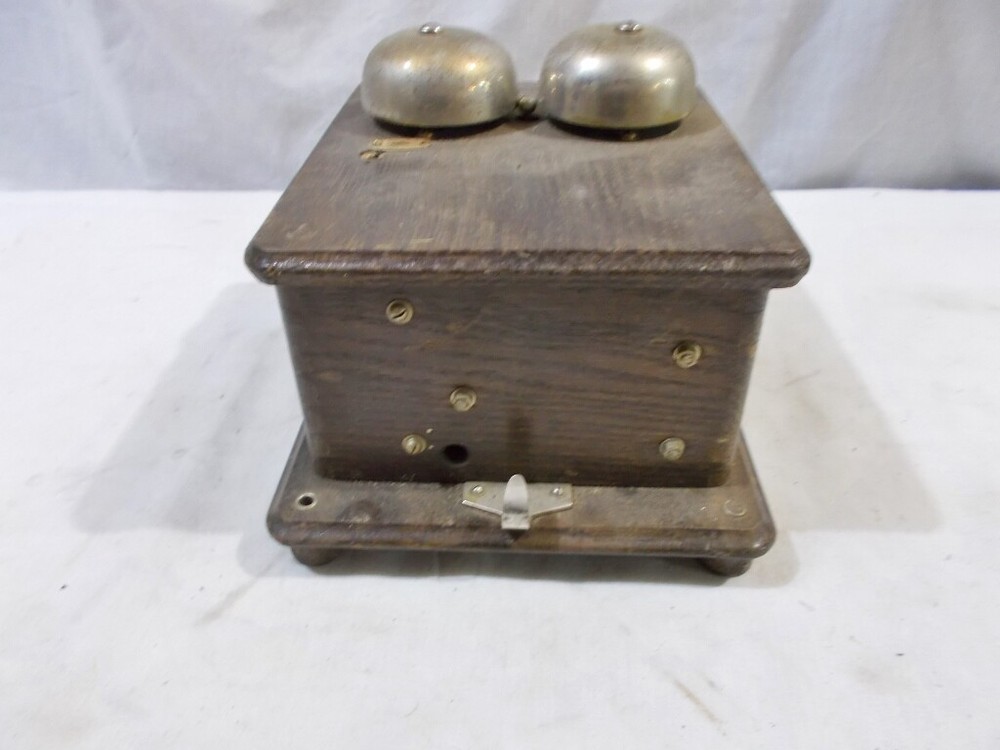 Old Oak Crank Wall Phone with Generator and Bakelite Cradle