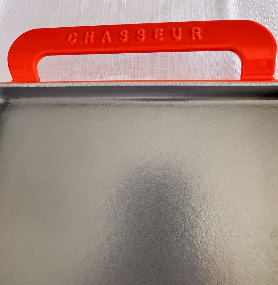 Cast iron griddle rectangularChasseur 16.5" x 9.75" in Beautiful Red Heavy Duty