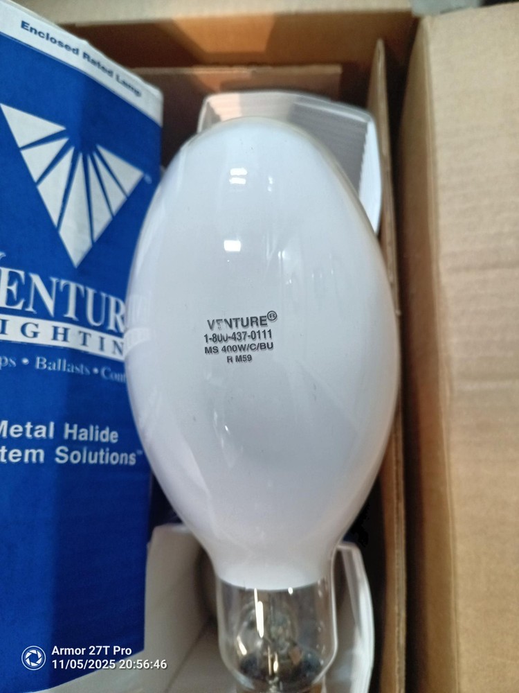 Venture Lighting - LES Metal Halide Globes 400W x 6
