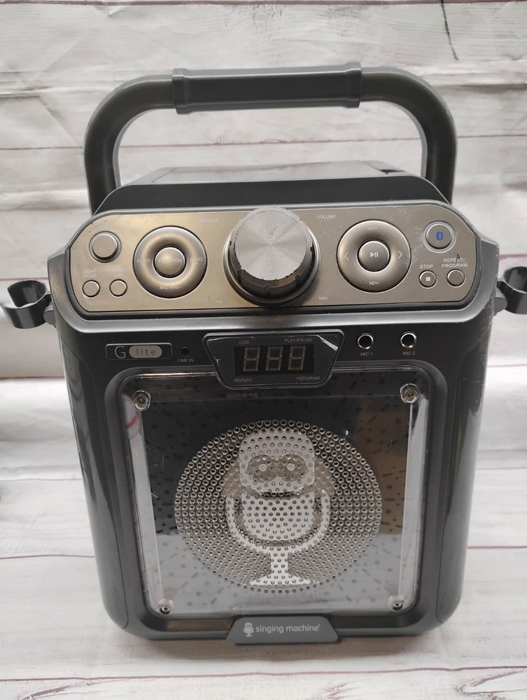 Singing Machine Karaoke CD+G W/Bluetooth+Microphone Tested