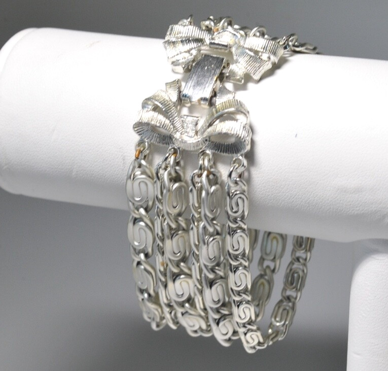 VTG signed Bracelet Lisner layered stack bow clasp satin shiny silver tone