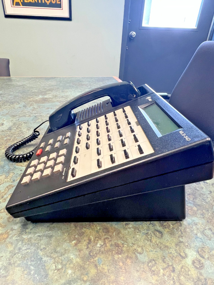 Avaya Partner MLS-34D Display Phone (**NOT TESTED**)