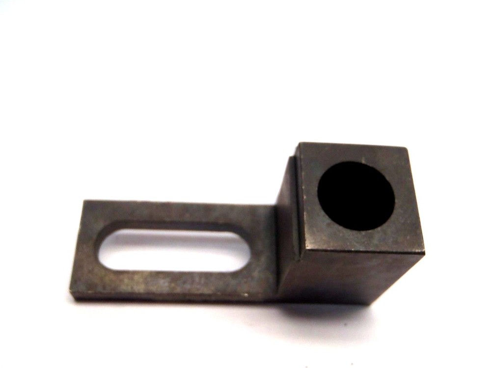 BCDY 344-10175L Coated Bail Lock Mount 3x1"