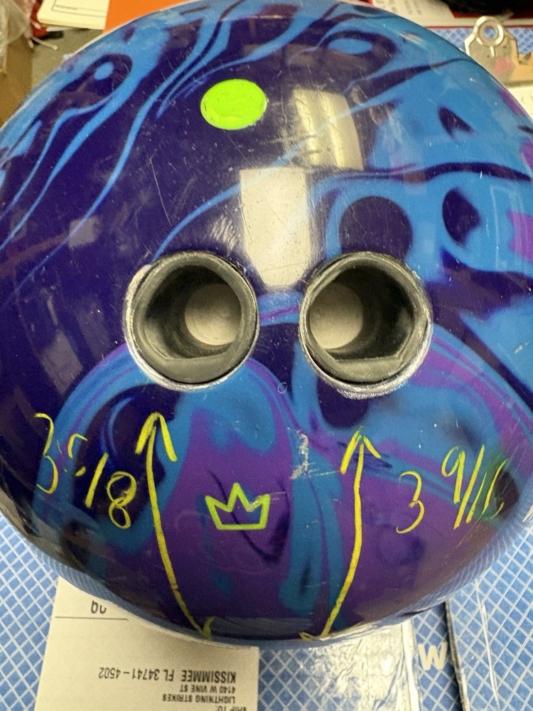 Used Brunswick Method Bowling Ball 15 Pounds