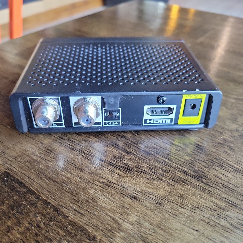 Evolution Digital DMS2004UHD Universal DTA HD/SD Set Top Box no power cable