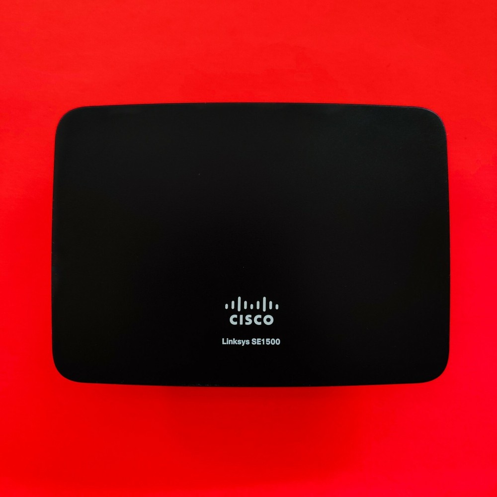 Cisco Linksys 5-port Switch Fast Ethernet SE1500 + Power Adapter