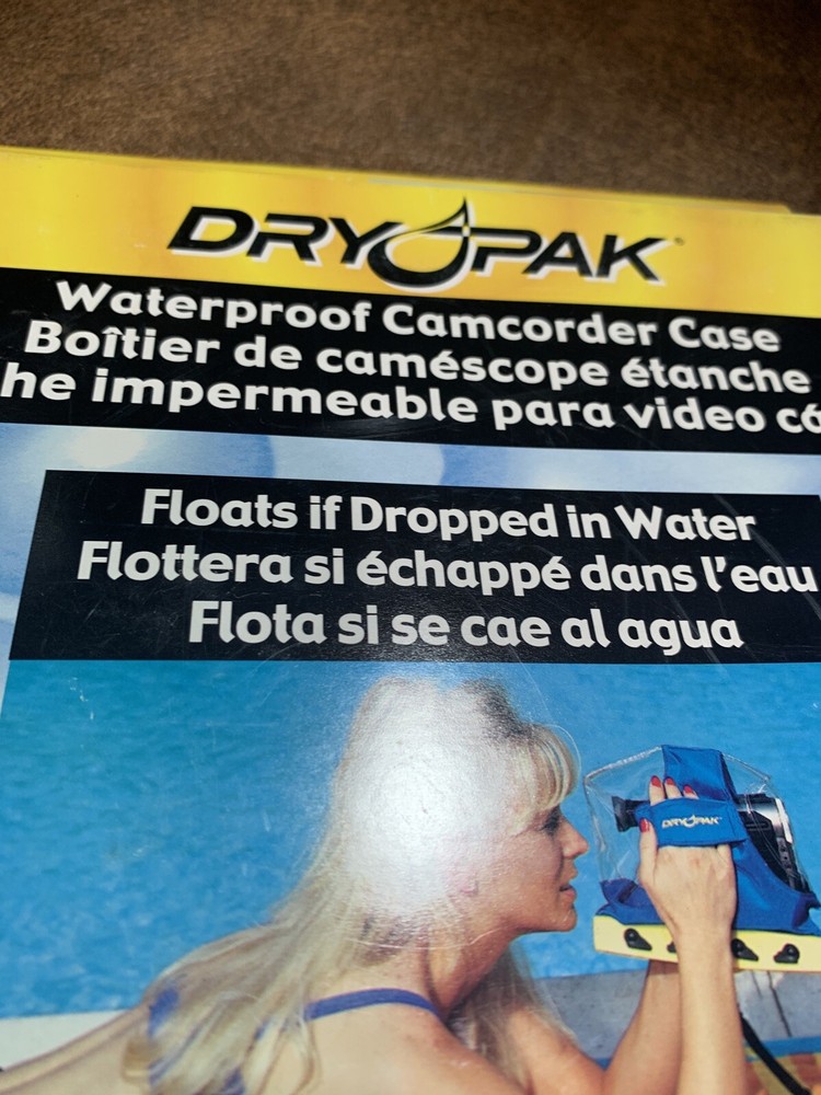 New Kwik Tek Dry Pak waterproof camcorder case DPV-96