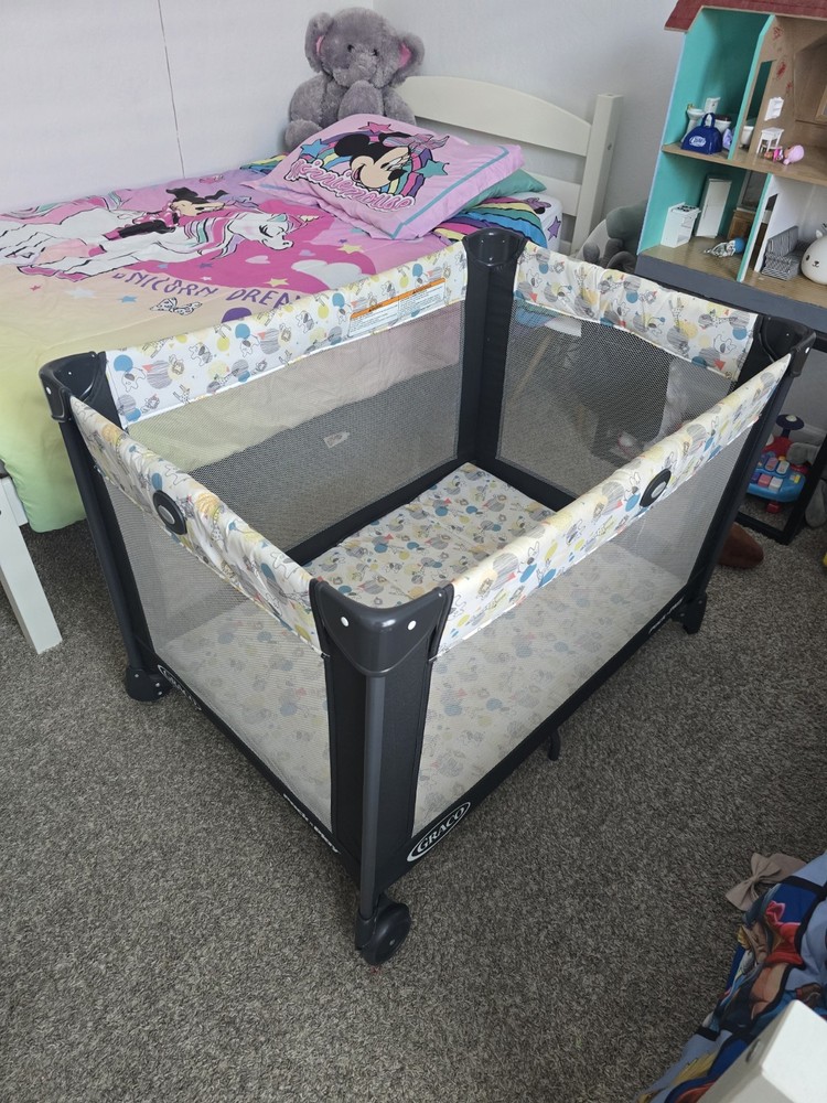 Graco Play Yard - Black (9G07CVL)