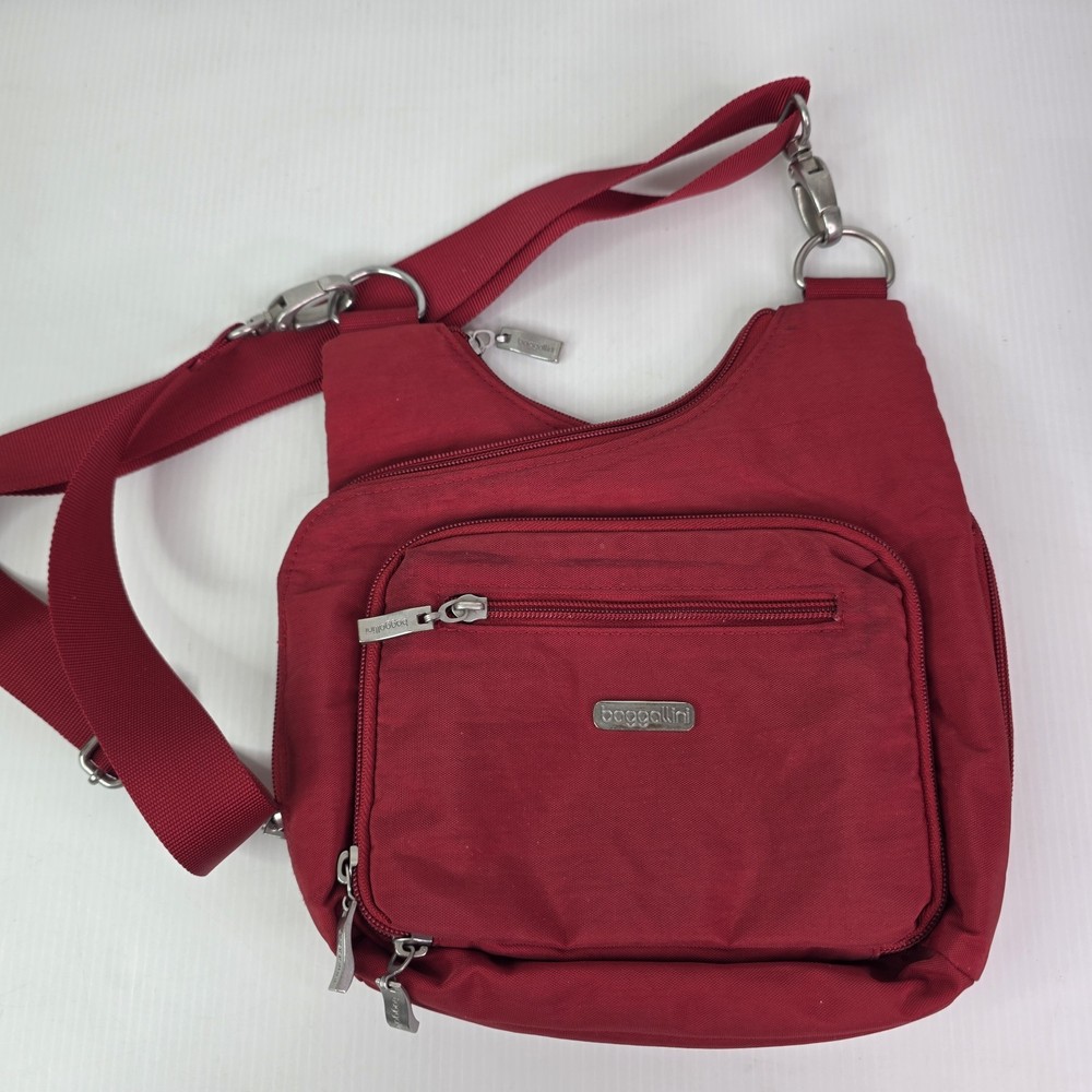 Baggallini Criss Cross Bag Red Medium Gray Interior Multi-Compartment Purse