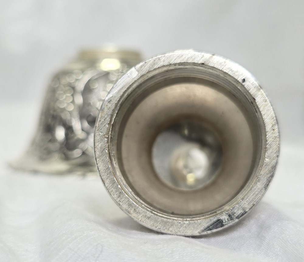 Silver Plated Wine Aerator (Grape Clusters on Gables)